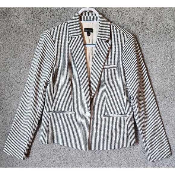 Ann Taylor Women's 1-Button Blazer Jacket Black/White Striped Stretch Size 4 - Picture 1 of 15